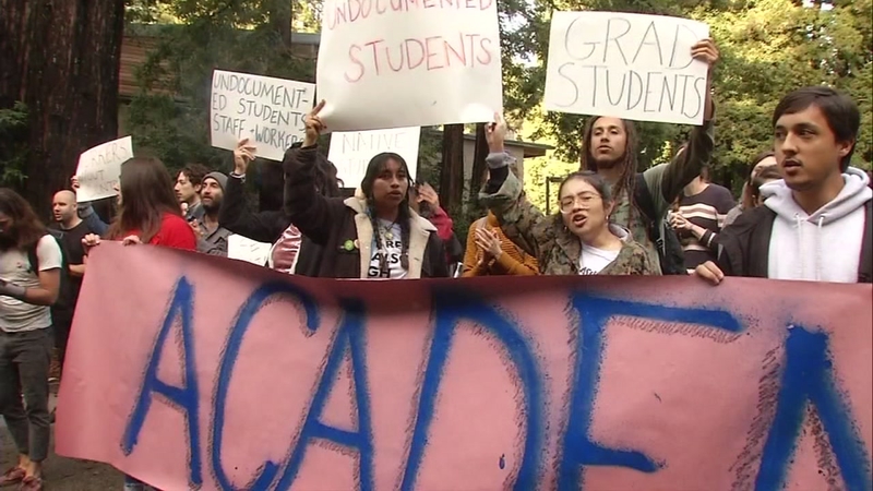 uaw_2865_ucsc_strike.jpg 