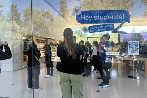 Protesters Confronted Apple Over Genocide & Child Labor In Congo At Lauch