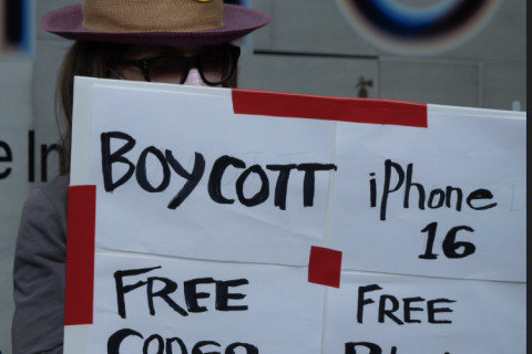 Sign: Boycott iPhone 16. Free Congo. Free Palestine