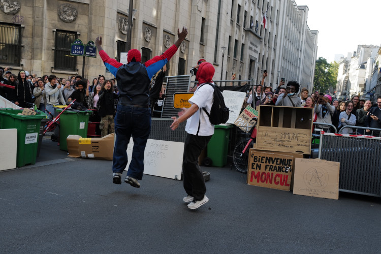sm_l1322027_copy.jpg